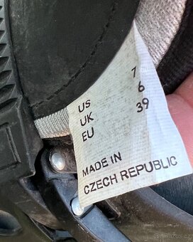 Kolečkové brusle vel.39 - 2