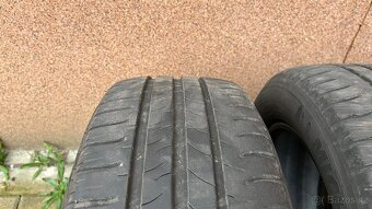 Pneu Michelin 205/55 R 16 - 2