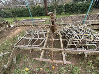 Kultivátor včetně brán - 2