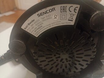 Smoothie mixér Sencor SNB 4302SS + 2 nádoby - 2