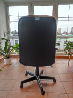 Kancelářská židle - 2
