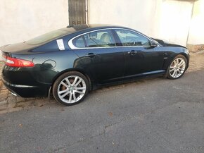 Jaguar XF-3,0D - 2