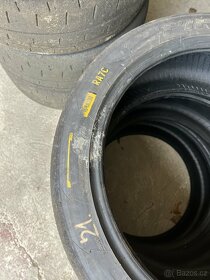 závodní pneu pirelli r18 - 2