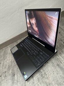 TOP stav- Herní notebook Dell- i7 12x4.50G/SSD/RTX - 2