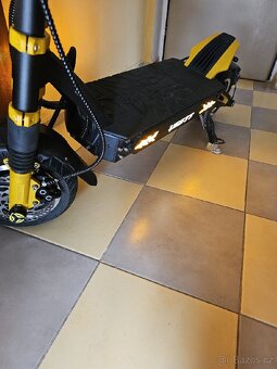 VSETT11 + SUPER 72V32AH Black/Yellow motor 2x2000W - 2