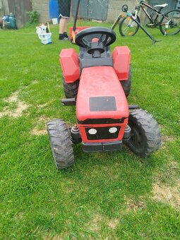 Šlapací traktor - 2