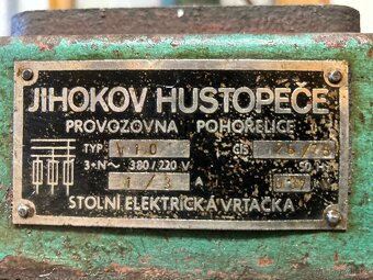 Vrtačka se stolem - 2