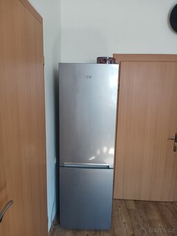 Prodám ledničku 4 roky stará - 2