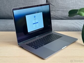 Apple MacBook Pro 15" (2018) - i7 2,6GHz, 32GB, 512GB, 560X - 2
