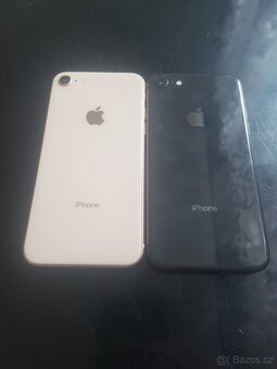 Prodám dvě kusy apple iphone 8 64GB na dily - 2