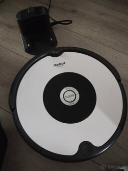 Vysavač robotický - 2