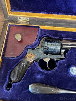 Historický revolver lefaux 12mm v kazete - 2