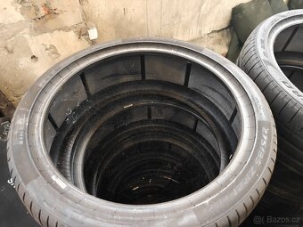 Pirelli P Zero 275/35 ZR21 - 2