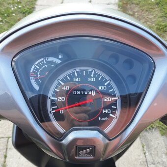 Honda Vision 110 - 2