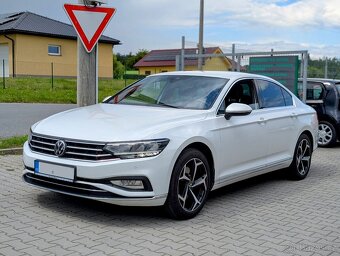 VW PASSAT 2.0TDi 110kW MANUÁL 12/2020 JEN 145TKM - 2