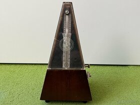 Mechanický metronom vyrobený v NDR - 2