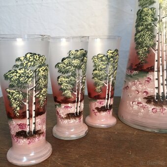 starožitná souprava malovaného skla džbán a sklenice - 2