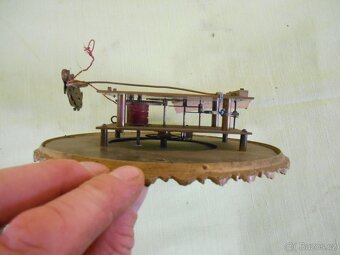 Starý hodinový stroj - smaltovaný ciferník - 2