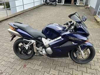 Honda VFR 800 VTEC 2002 - 2