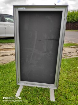 HLINÍKOVÝ REKLAMNÍ STOJAN - 2