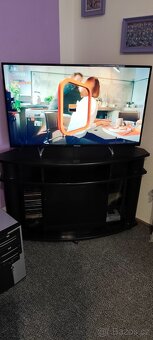 Skrinka pod televizi - 2