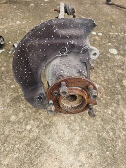 Těhlice, Třmen, Náboj kola, brzdiče BMW E60 E61 - 2