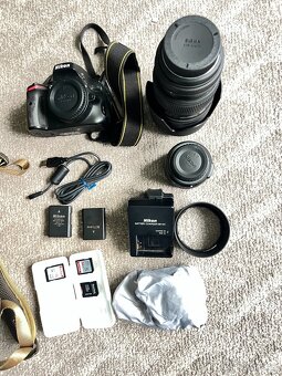 Nikon D5100 s příslušenstvím - 2