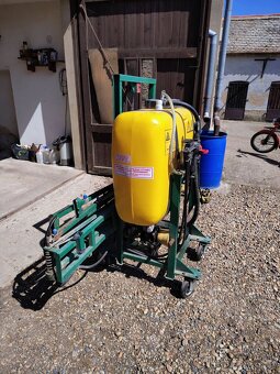 Postřikovač nesený - 2