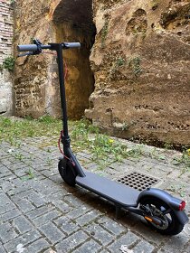 Elektrokoloběžka Xiaomi Electric Scooter 4 EU - 2