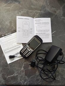 Sony Ericsson J220i - 2