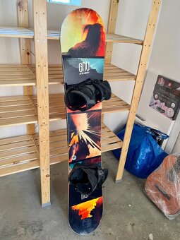 Snowboard GNU vel.155, boty Burton vel. 42, vázání - 2