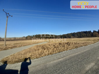 Prodej Pozemku o rozloze 9804 m2 v obci Černá v Pošumaví. - 2