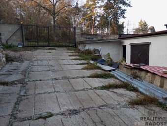 Pronájem skladových nebo garážových prostor  Kladno -Švermov - 2