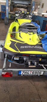 Prodám vodní skútr Sea Doo RXP-X-300. - 2