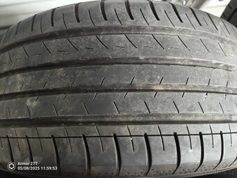 Letní pneu ..Yokohama BluEarth GT 235/45R18 94W - 2