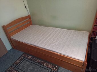 Postel s úložným prostorem - 2