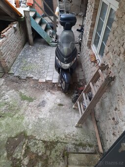 Suzuki Burgman AN 400 K1 - 2