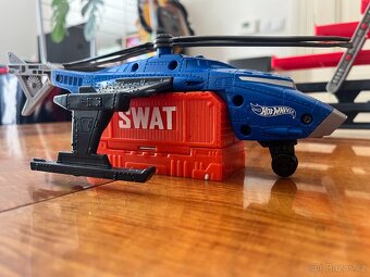 Helikoptéra SWAT Hot Wheels - 2