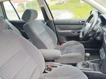 VW golf IV 1.6 74kw nová STK 05/2027 - 2