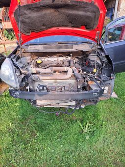 Opel Zafira B 1.9 CDTI na ND - 2