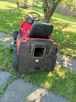 Zahradní traktor HECHT 5927 - 2