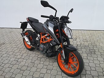 KTM DUKE 390 r.v06/2022,1.majitel. nové v ČR, pouze 1.400 km - 2