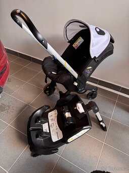 Doona + originál mobilní autosedačka se základnou 0-13kg - 2
