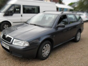 Škoda Octávia 1.6i - 2