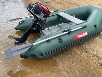 Člun Boat 007 - 2