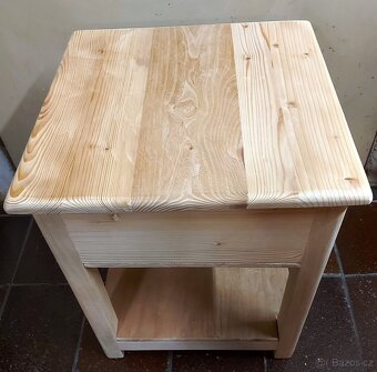 Stolička s úložným prostorem. - 2