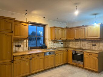 Kuchyňská linka včetně spotřebičů - 2