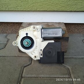 VW Passat B6-Škoda-Seat-Audi-motor stahování okna 1K0959793L - 2