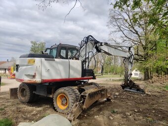 Kolový otočný bagr HITACHI ZX 160W - 2