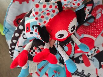 Hrací deka země robotů - 2